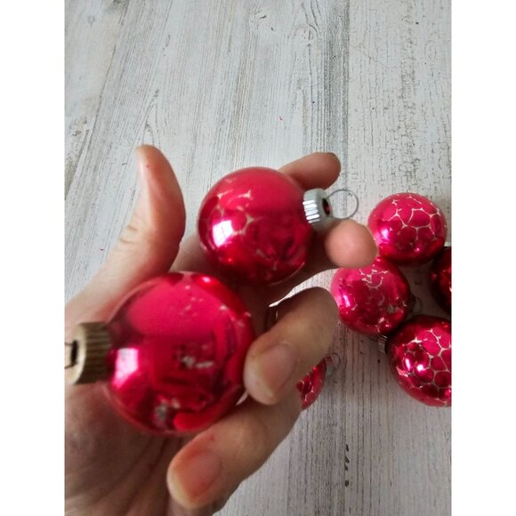 Vintage shiny bright Mercury pink ball ornament Xmas tree red - Picture 3 of 6